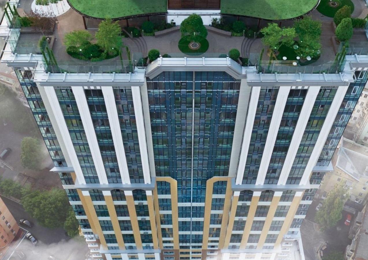 Royal Tower Vip Smart Apartments 3 Киев Екстериор снимка